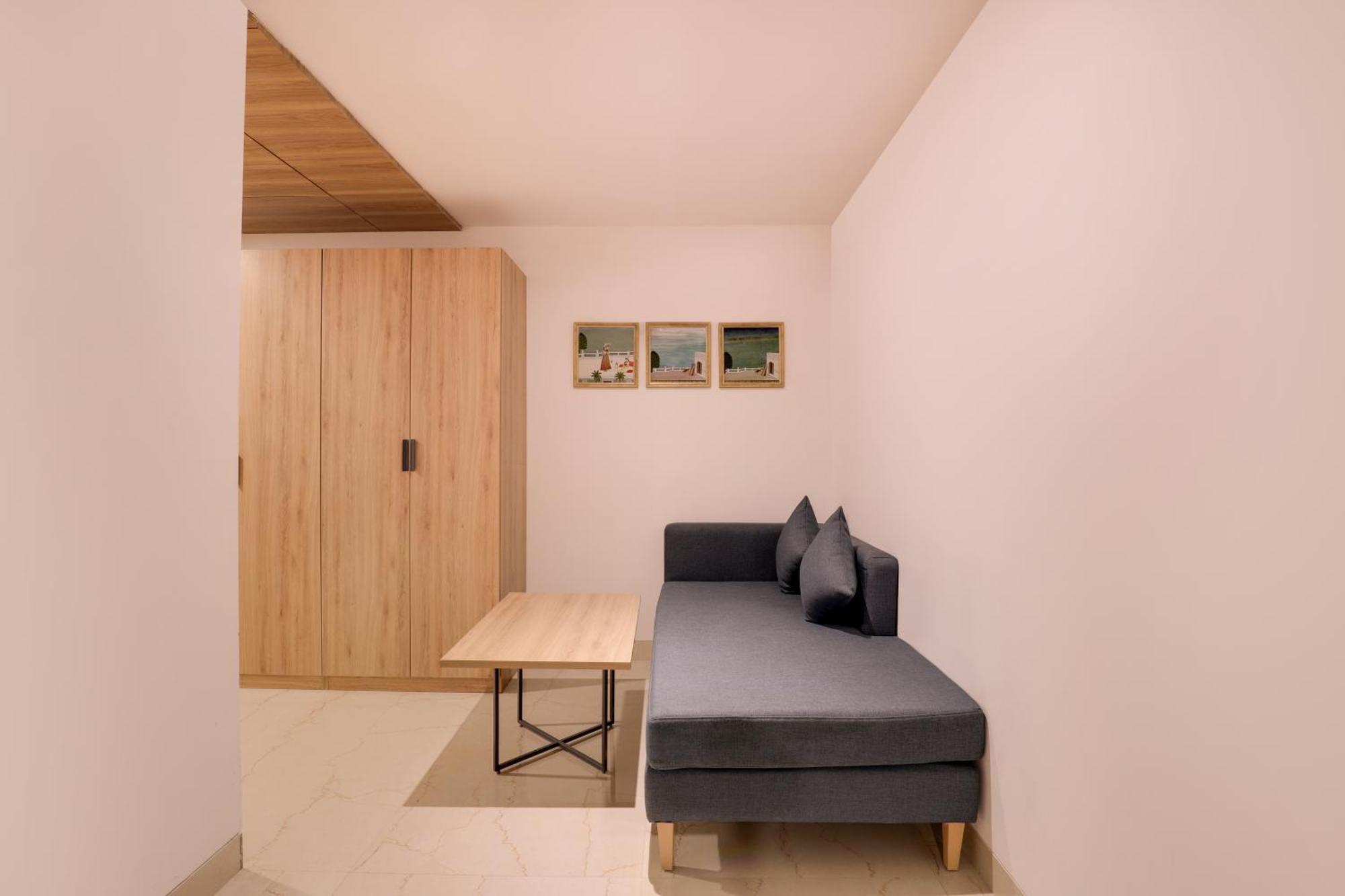 Keys Lite By Lemon Tree Hotels, Urban Square, Udaipur Exterior foto